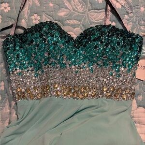 NWT Intrigue by Blush Aqua Ombre Beaded Rhinestone Chiffon Prom Dress Size 6